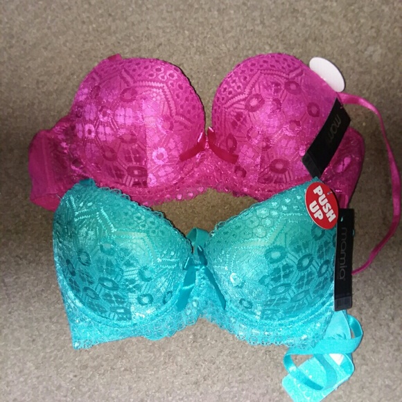 NWT set of bras - Picture 3 of 4